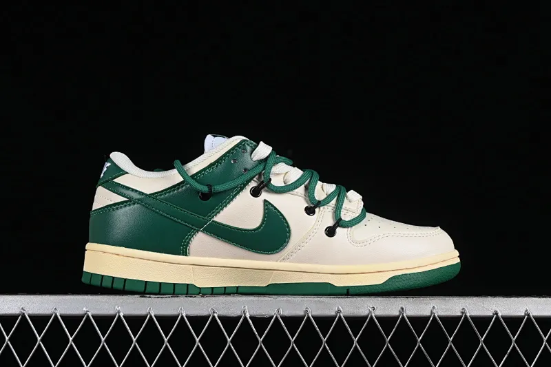 All Categories Nk SB Dunk Series Nk SB Dunk Low Low-top sneakers Nk Dunk Low Sanxingdui 2.0 Retro deconstruction style Old label SB strap low-top casual sneakers DD1503-112